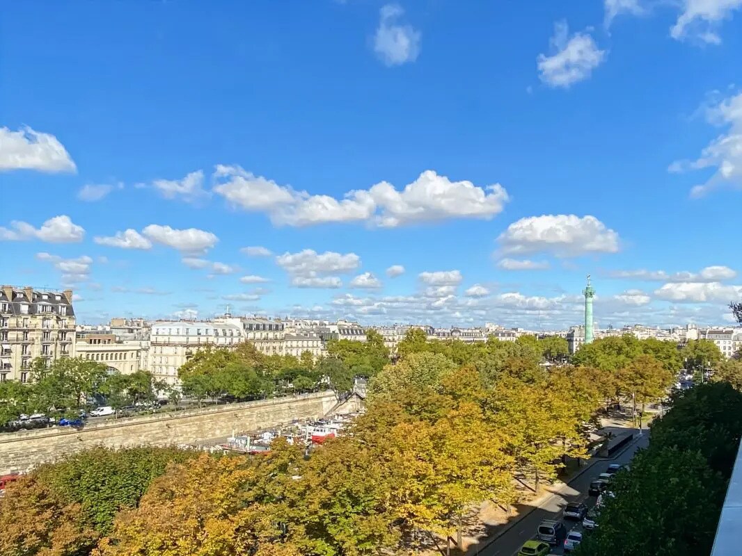 Office in Paris for lease Building Photo- Image 1 of 7