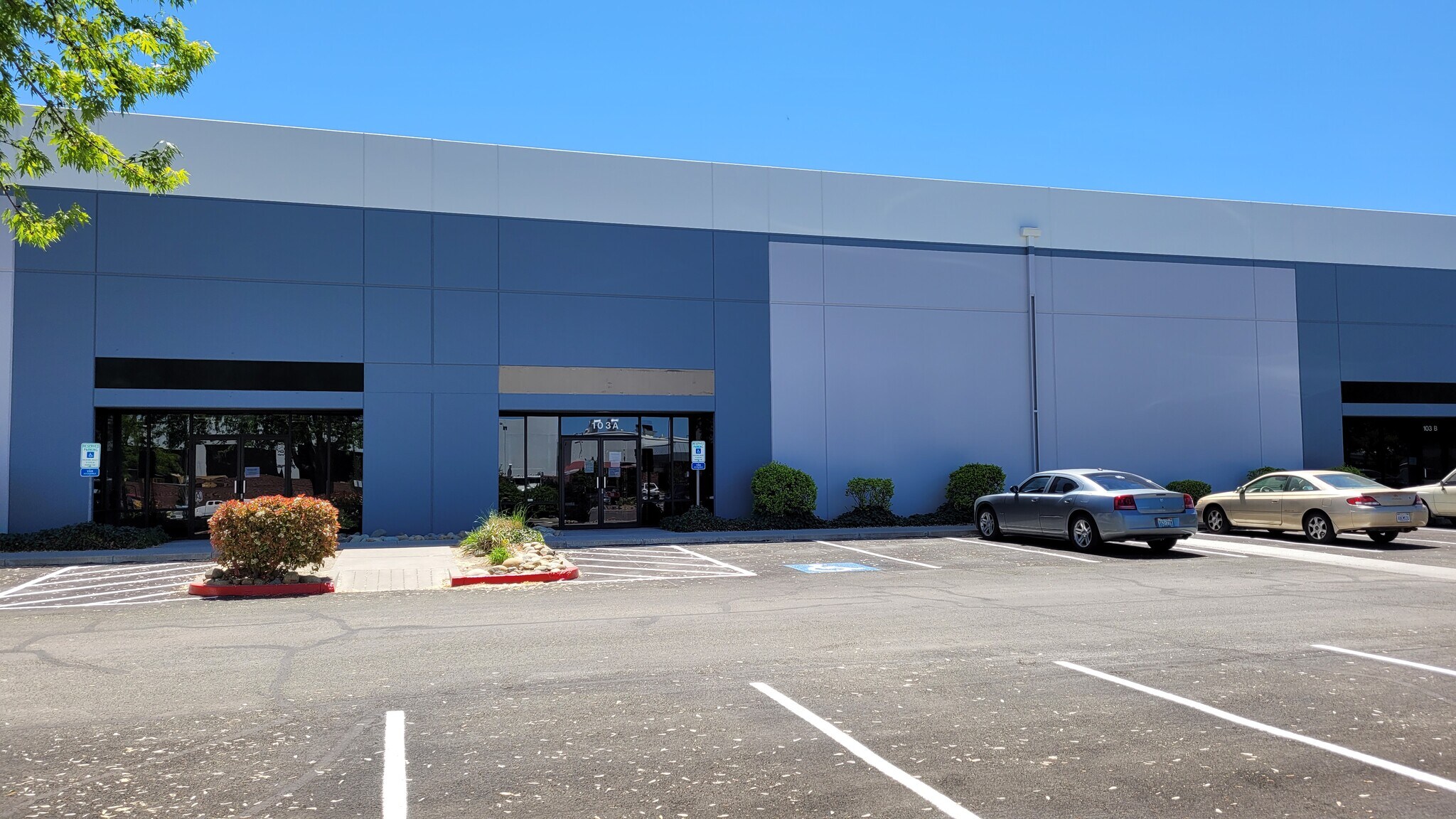 740 E Freeport Blvd, Sparks, NV for lease Building Photo- Image 1 of 4