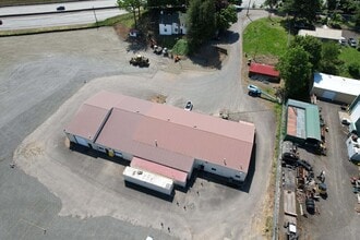 24435 NE Sandy Blvd, Wood Village, OR for lease Building Photo- Image 1 of 2