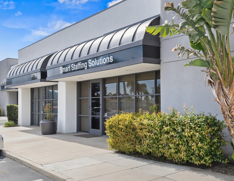 268 N Lincoln Ave, Corona, CA for lease - Building Photo - Image 3 of 7