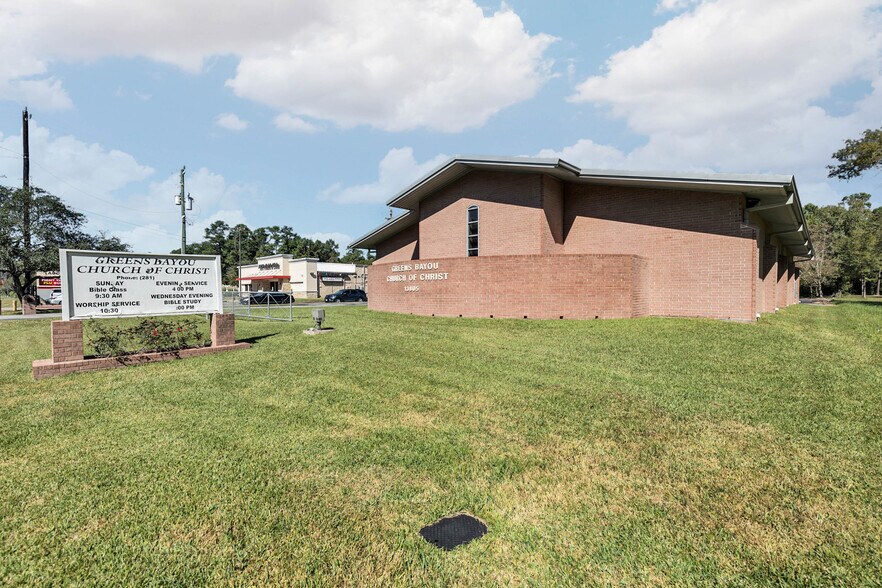 13805 Wallisville Rd, Houston, TX 77049