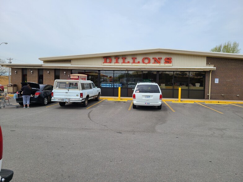 1203 N 2nd Ave, Mulvane, KS for sale - Building Photo - Image 1 of 1