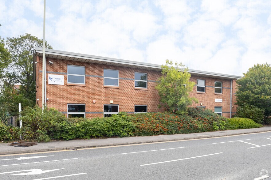 Molly Millars Ln, Wokingham for lease - Building Photo - Image 2 of 7