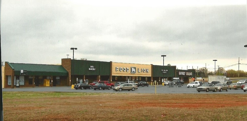 1513-1523 S Lafayette St, Shelby, NC for sale - Building Photo - Image 1 of 1