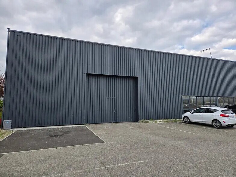 Flex in Toulouse for lease - Building Photo - Image 1 of 1