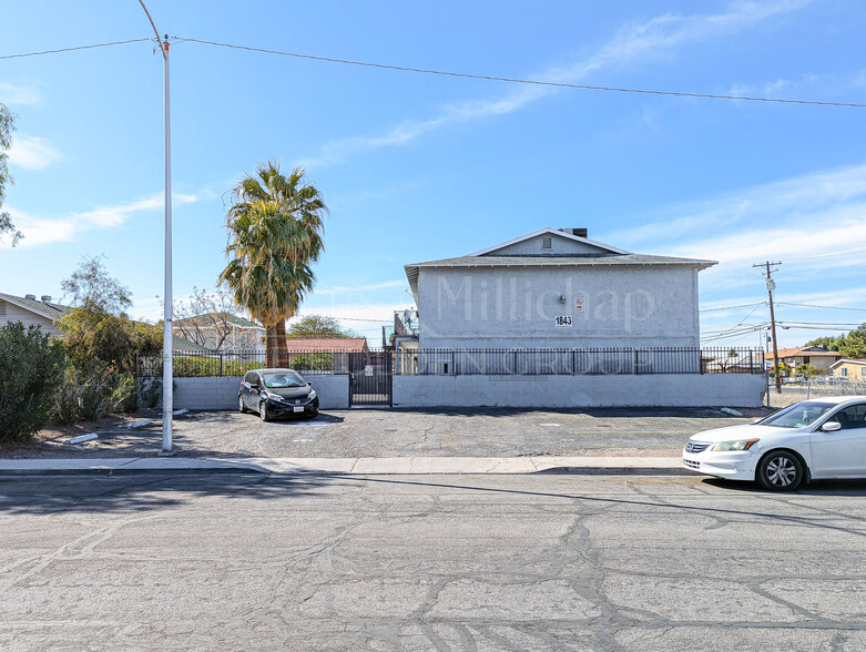 1843 Jefferson St, North Las Vegas, NV for sale - Building Photo - Image 2 of 8