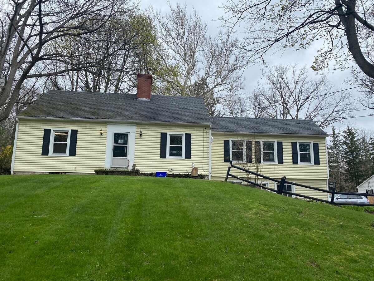 1755 Penfield Rd, Rochester, NY 14625