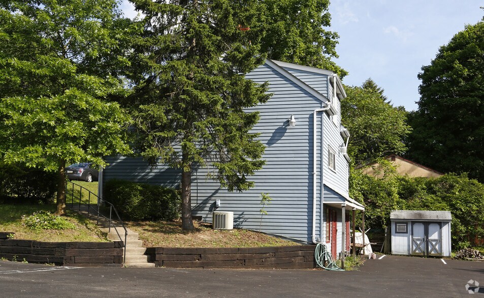 5920 Library Rd, Bethel Park, PA for lease - Building Photo - Image 2 of 6