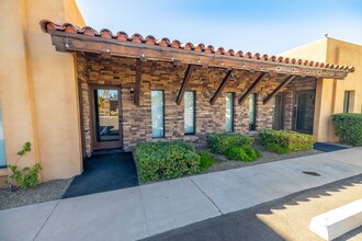 3305 E Indian School Rd, Phoenix, AZ for lease Building Photo- Image 1 of 1