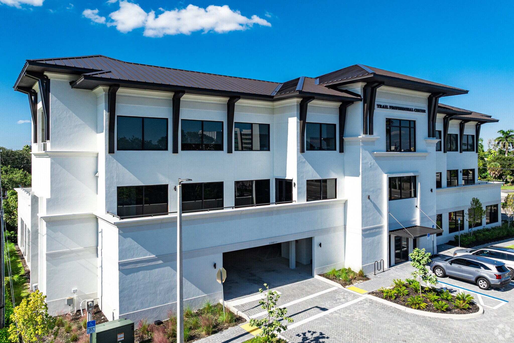 3080 Tamiami Trl E, Naples, FL for lease Primary Photo- Image 1 of 40