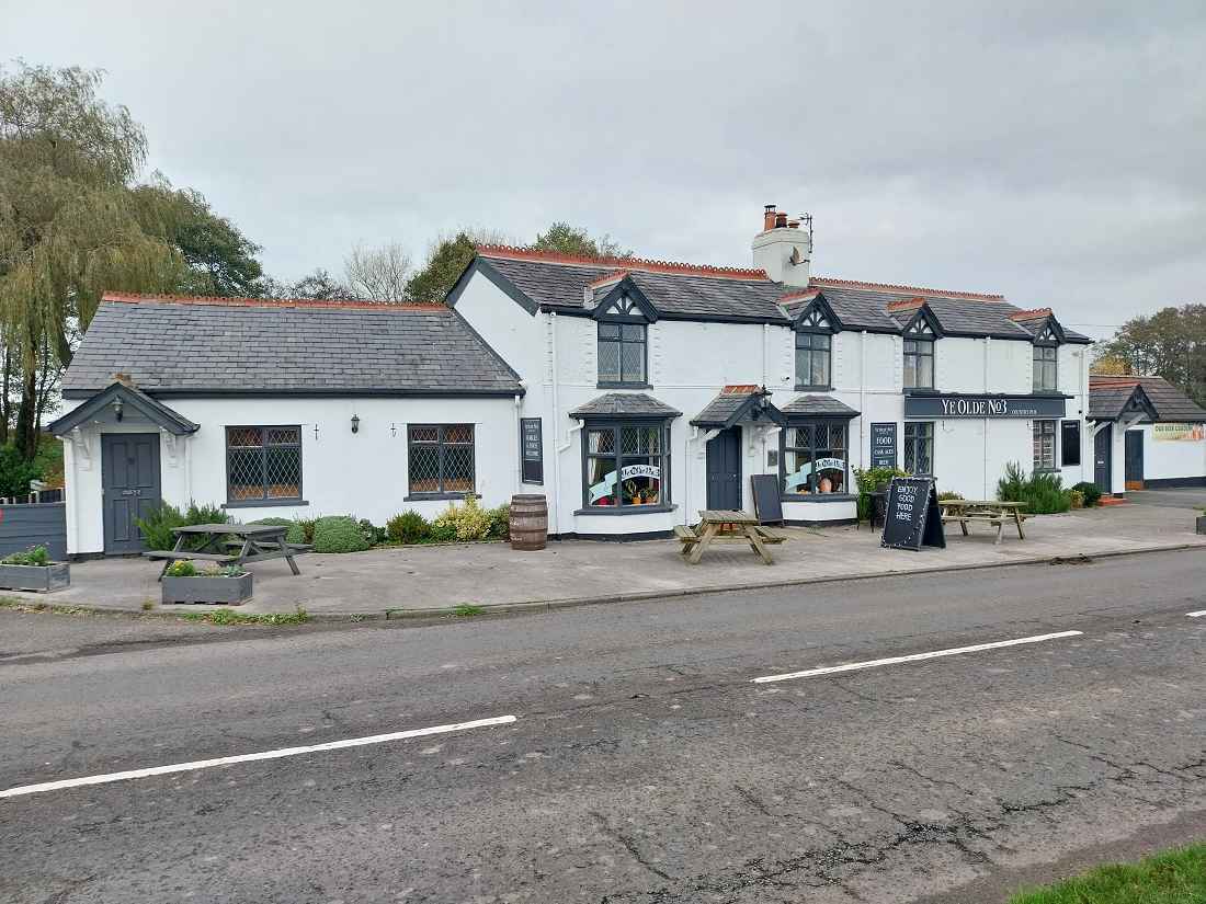 3 Lymm Rd, Altrincham for lease Primary Photo- Image 1 of 5