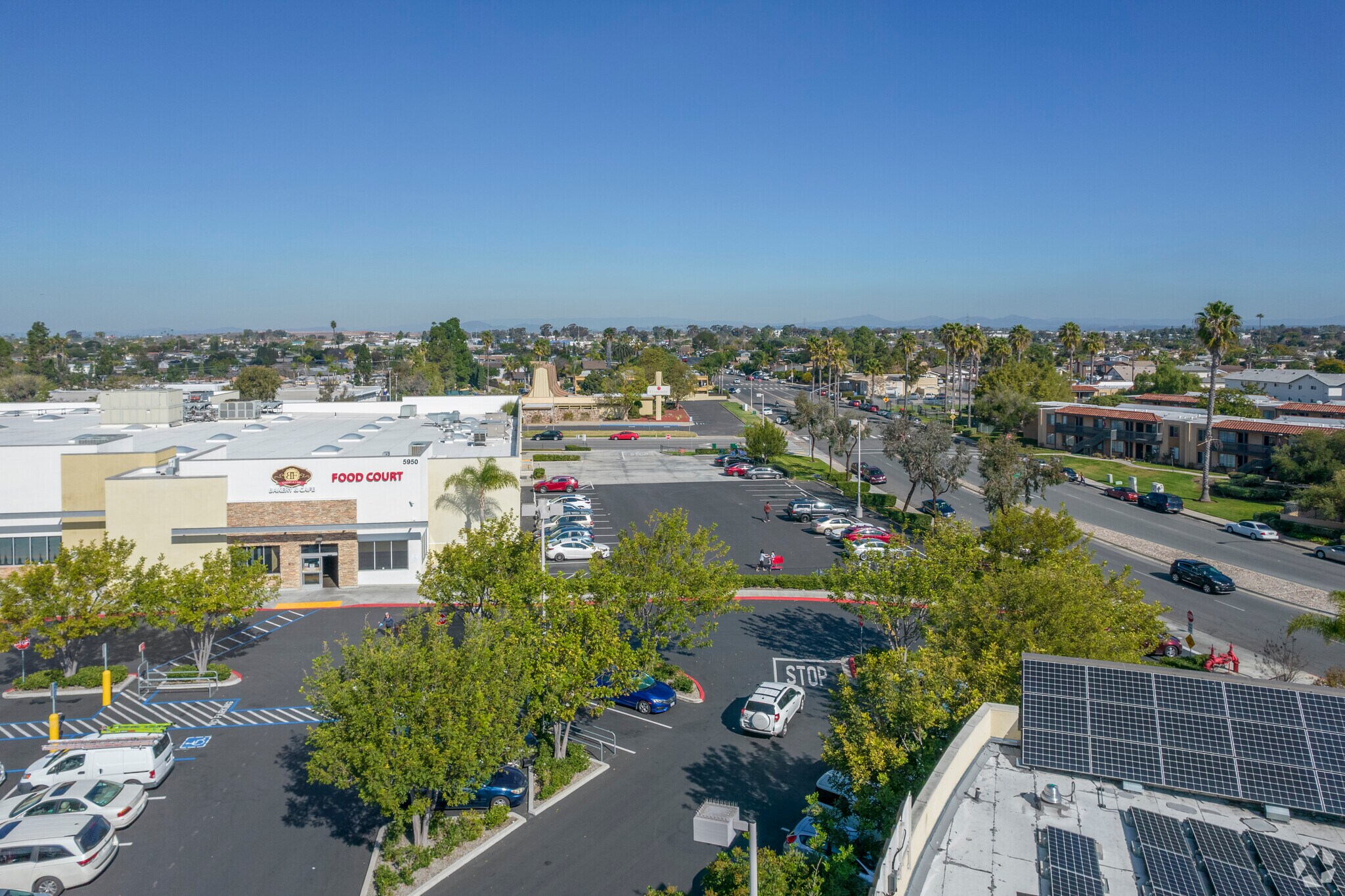 42034255 Genesee Ave, San Diego, CA 92117 Genesee Plaza