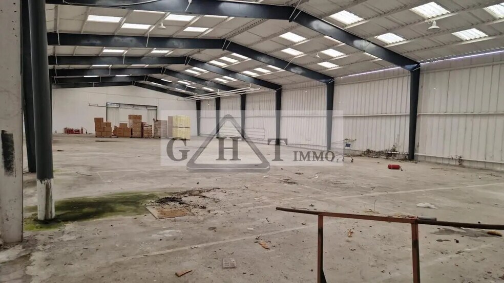 Industrial in Angerville for sale - Interior Photo - Image 2 of 7