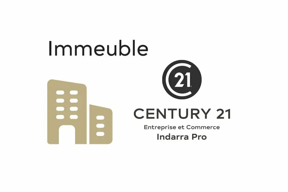 Retail in Anglet for lease Building Photo- Image 1 of 14