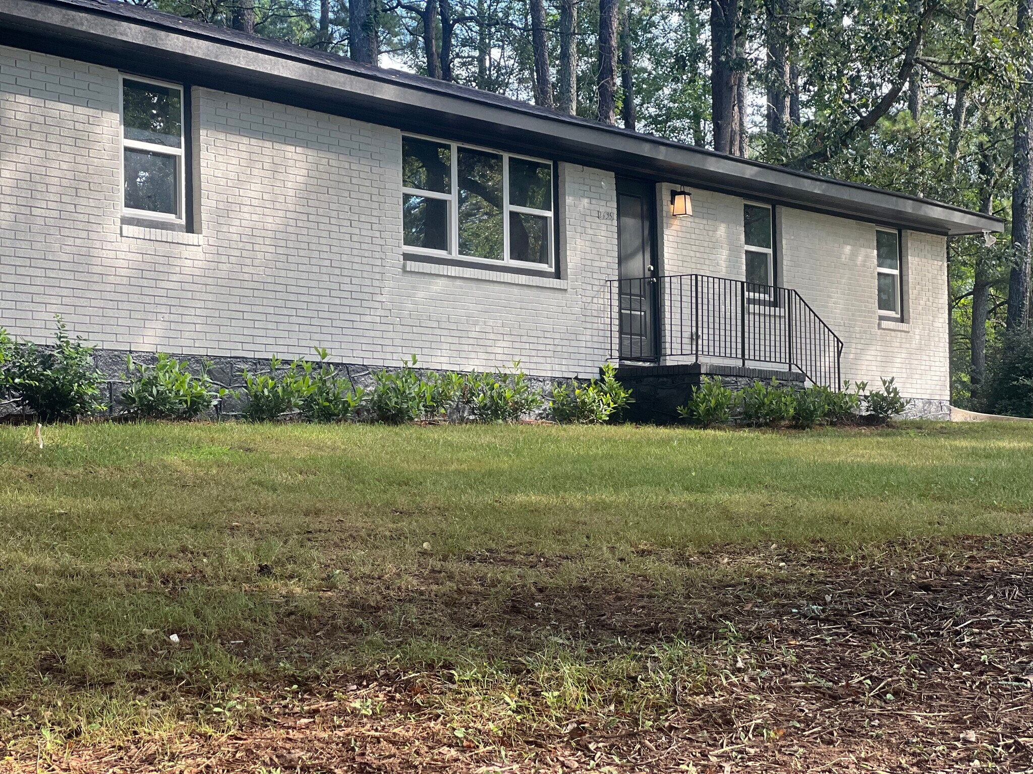 2695 Browns Mill Rd SE, Atlanta, GA for sale Primary Photo- Image 1 of 1