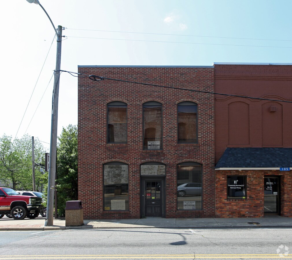 103 N Rutherford St, Wadesboro, NC 28170 Office/Retail for Lease
