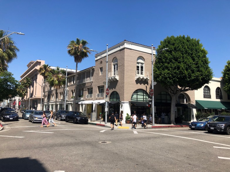 9528-9546 Brighton Way, Beverly Hills, CA for lease - Building Photo - Image 1 of 4