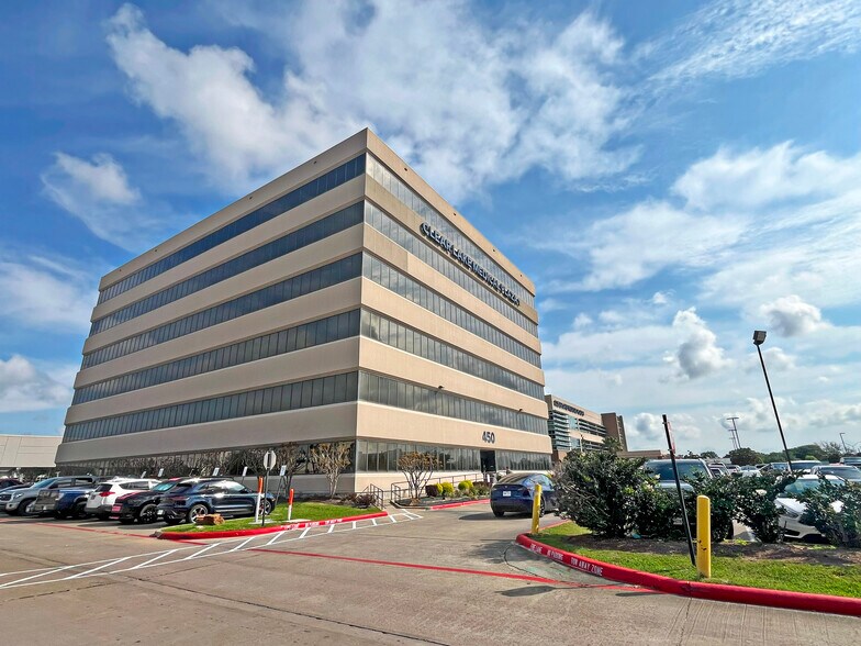 450 Medical Center Blvd, Webster, TX for lease - Building Photo - Image 2 of 7