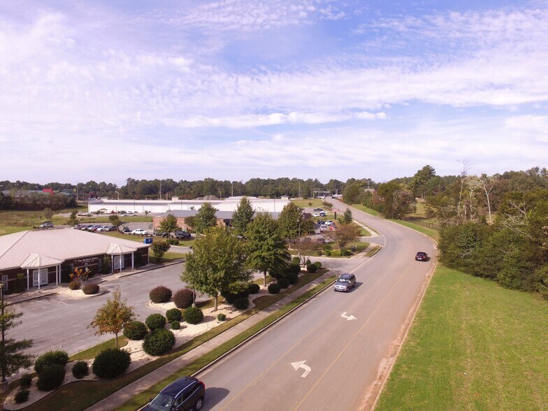 Hughes Rd & Portal Ln, Madison, AL 35758