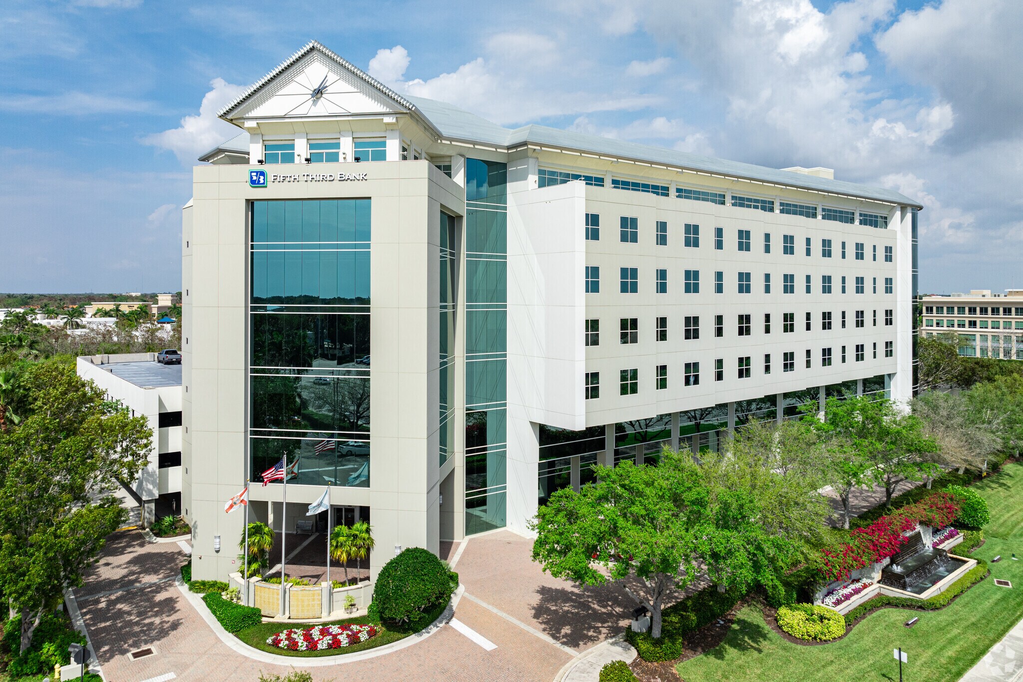 999 Vanderbilt Beach Rd, Naples, FL for sale Primary Photo- Image 1 of 1