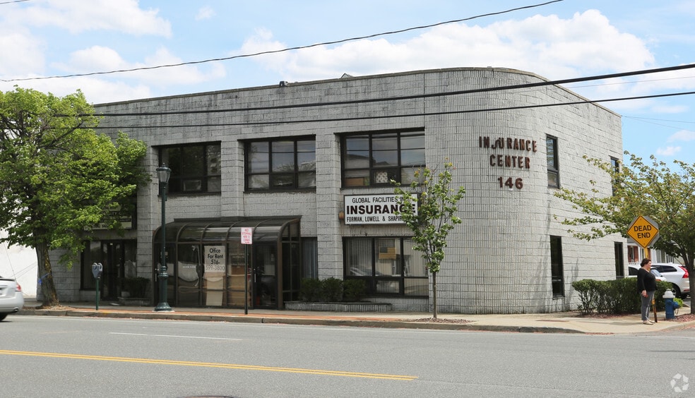 146 Merrick Rd, Lynbrook, NY for sale - Primary Photo - Image 1 of 1