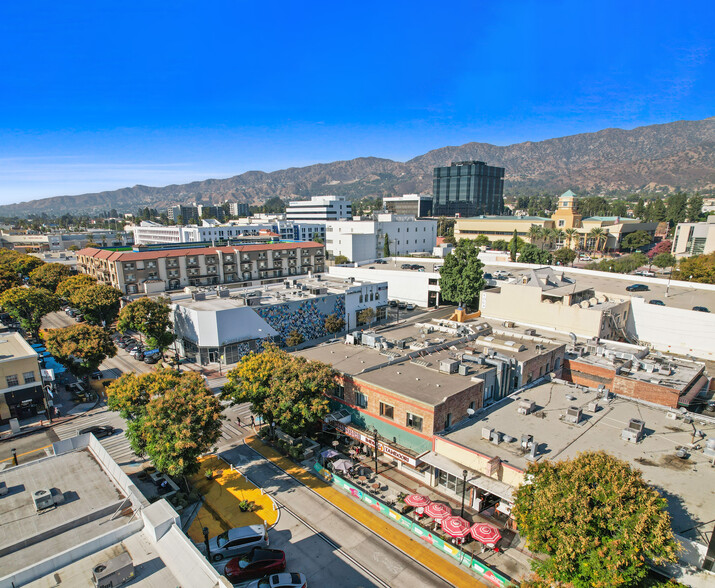 130-140 N San Fernando Blvd, Burbank, CA for lease - Building Photo - Image 1 of 16