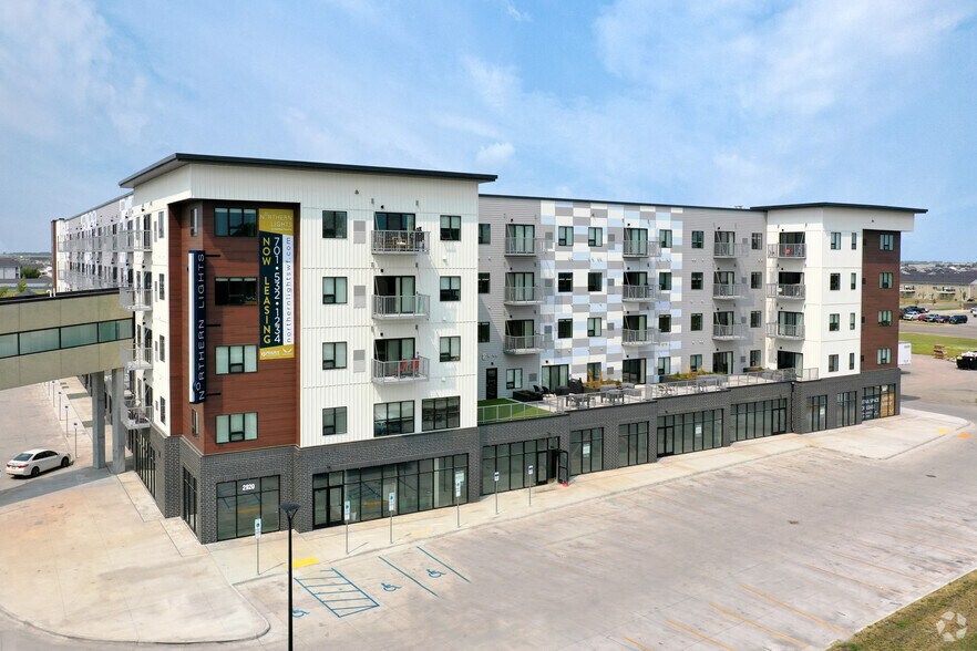 2920 Sheyenne St, West Fargo, ND 58078 Northern Lights