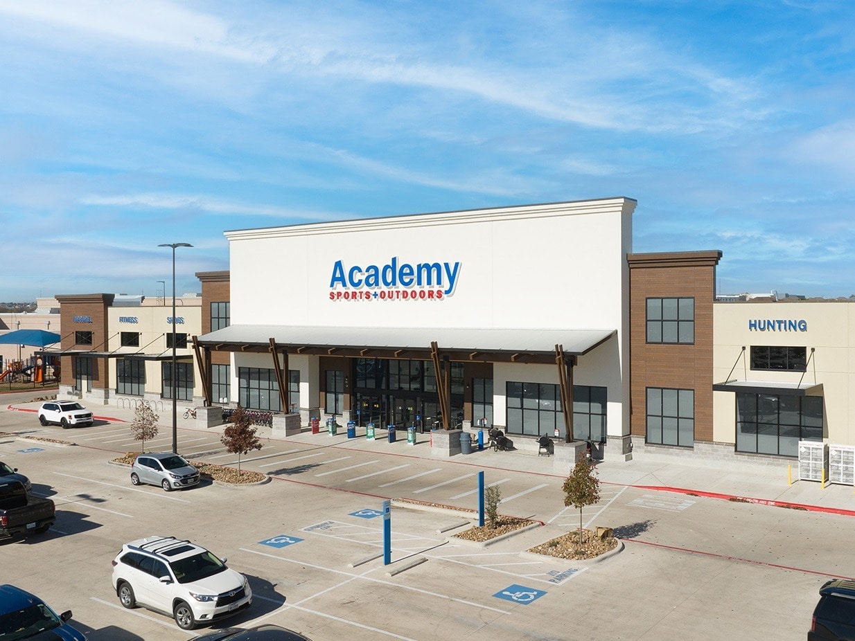 201 Ed Schmidt Blvd, Hutto, TX for lease Building Photo- Image 1 of 7