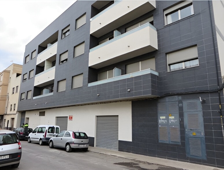 Avinguda José Ortiz, ALMAZORA, Castellón for sale - Building Photo - Image 2 of 3