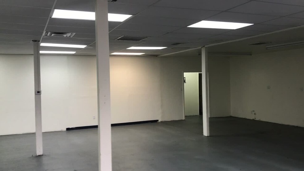 7208 Garfield Ave, Bell, CA for sale - Commercial Listing Video - Image 2 of 7