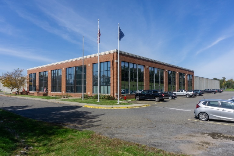 1 Vapor Trl, Hudson, NY for lease - Building Photo - Image 1 of 13