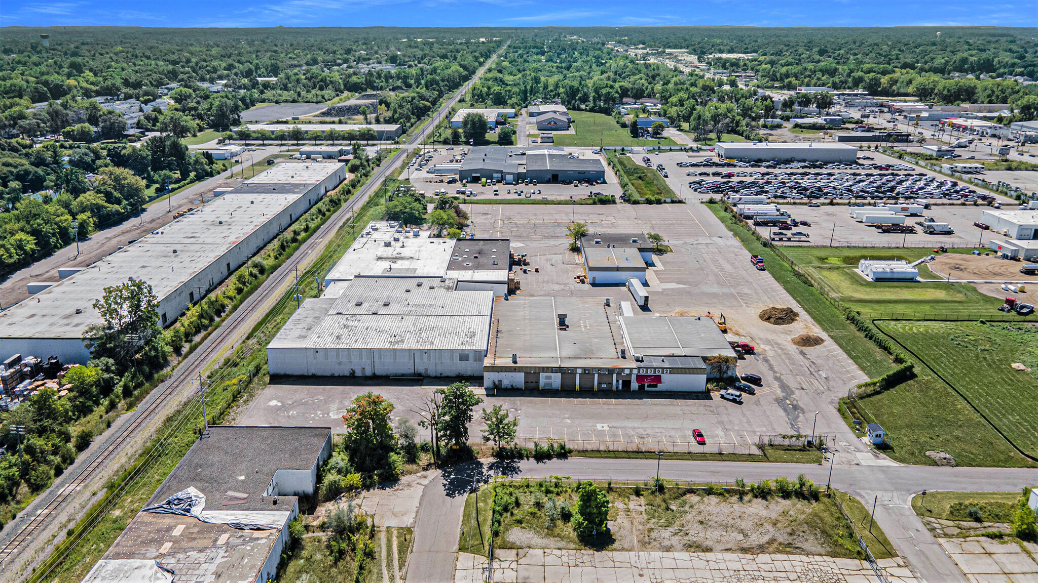 3302 Kent St, Flint, MI for lease Building Photo- Image 1 of 31