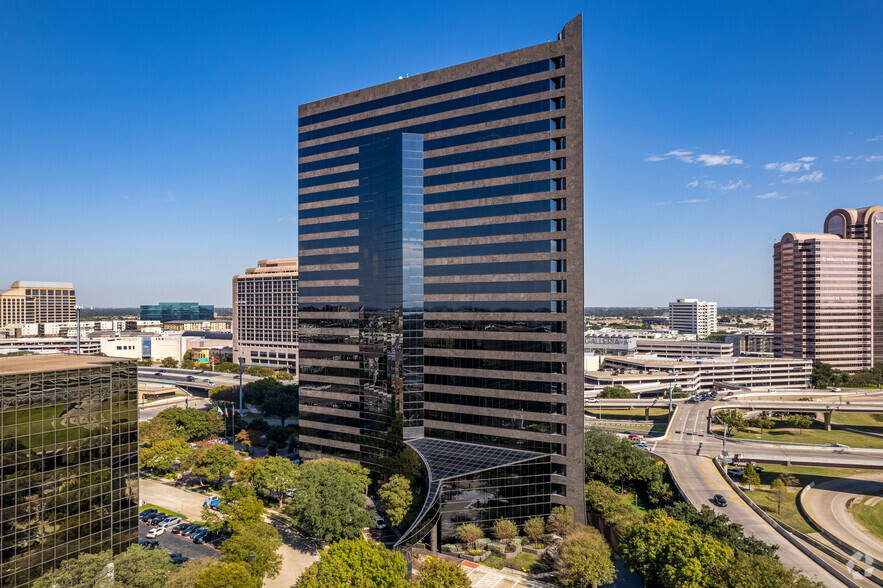 5005 Lyndon B Johnson Fwy, Dallas, TX for lease - Primary Photo - Image 1 of 27