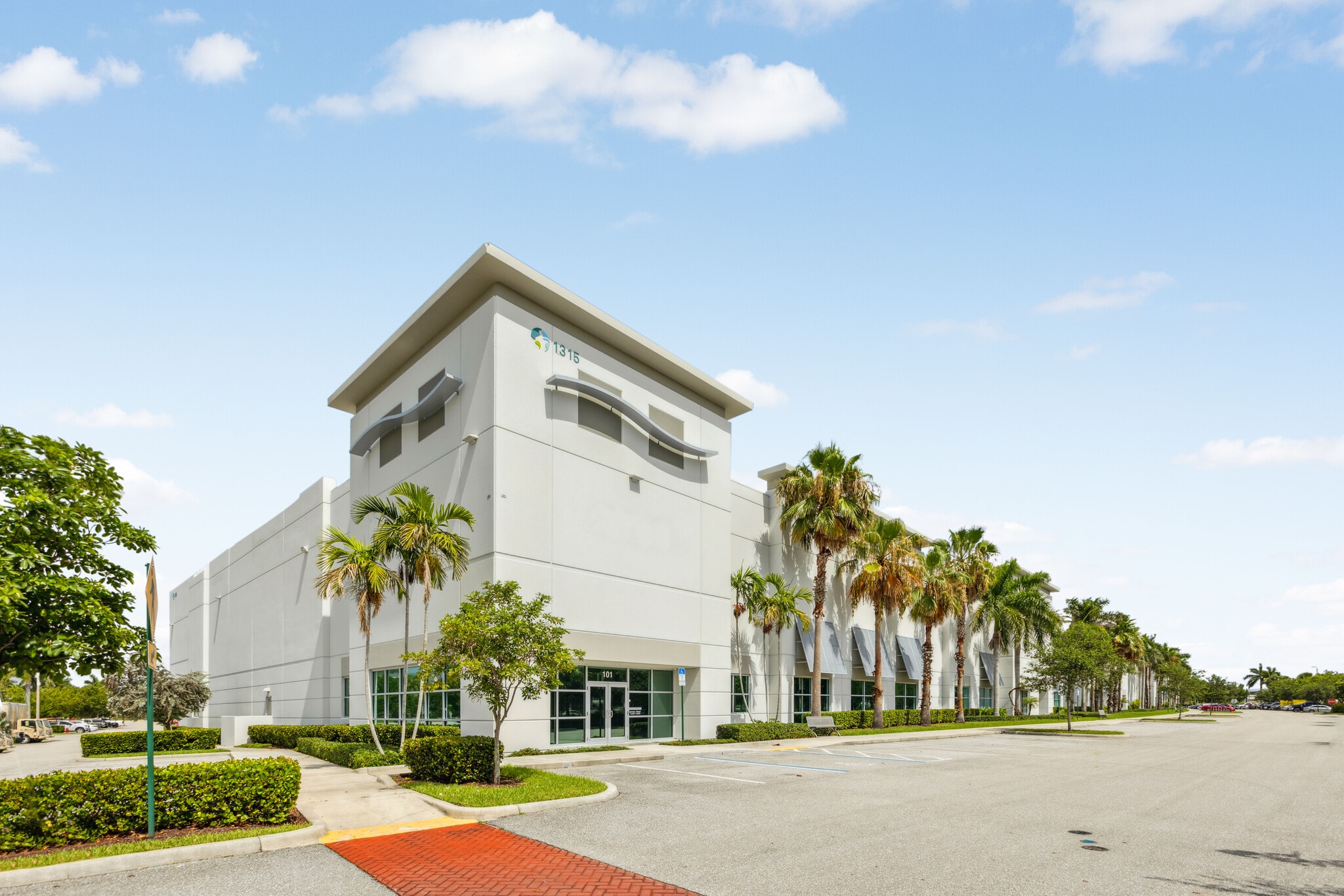 1315 N Jog, West Palm Beach, FL for lease Interior Photo- Image 1 of 1