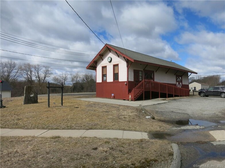 187 Lebanon Ave, Colchester, CT for lease - Building Photo - Image 1 of 17