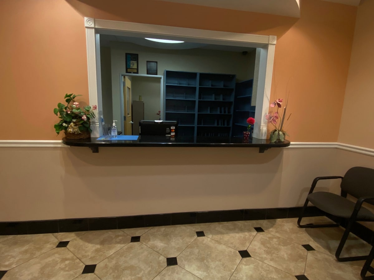 200 Joe Figueres Ave SUITE 340 (UNIT 312), San Jose, CA 95116 - Unit 312 -  - Interior Photo - Image 2 of 16