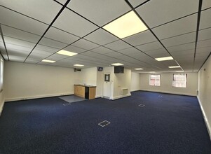 High St, Manchester for lease Interior Photo- Image 2 of 8