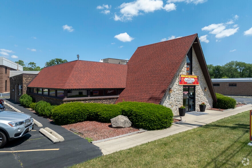 66 E Devon Ave, Elk Grove Village, IL for sale - Primary Photo - Image 1 of 1