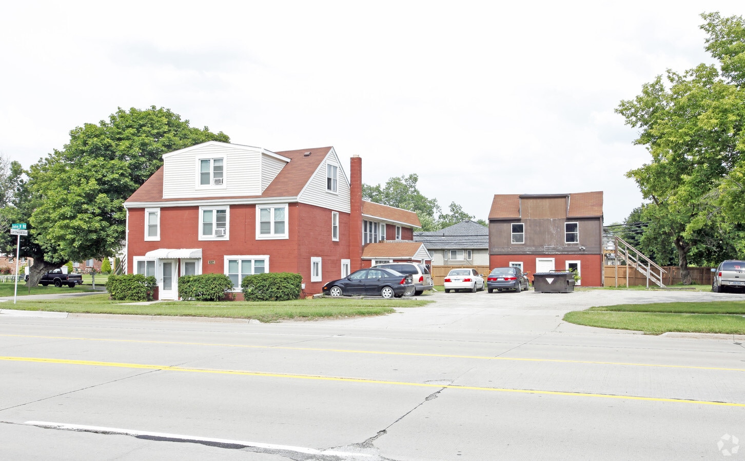 2034 John R Rd, Troy, MI 48083