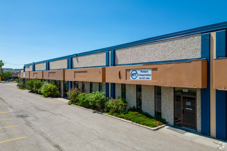 5421 11th St NE, Calgary, AB for lease - Building Photo - Image 3 of 7