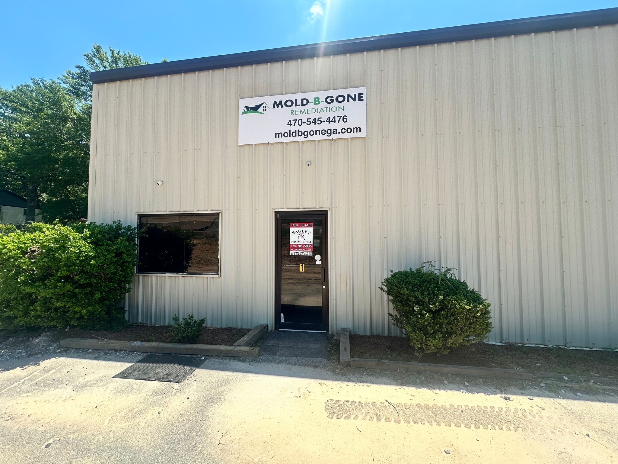 1847 Canton Hwy, Cumming, GA for lease Interior Photo- Image 1 of 7