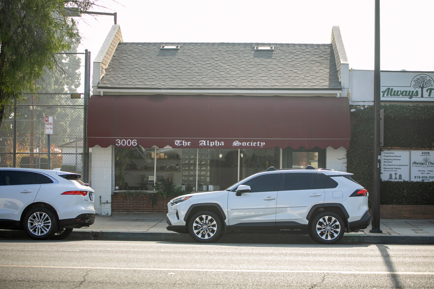 3006 Burbank Blvd, Burbank, CA for sale - Building Photo - Image 2 of 5