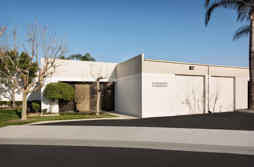 13538-13594 Pumice St, Norwalk, CA for lease - Building Photo - Image 1 of 4