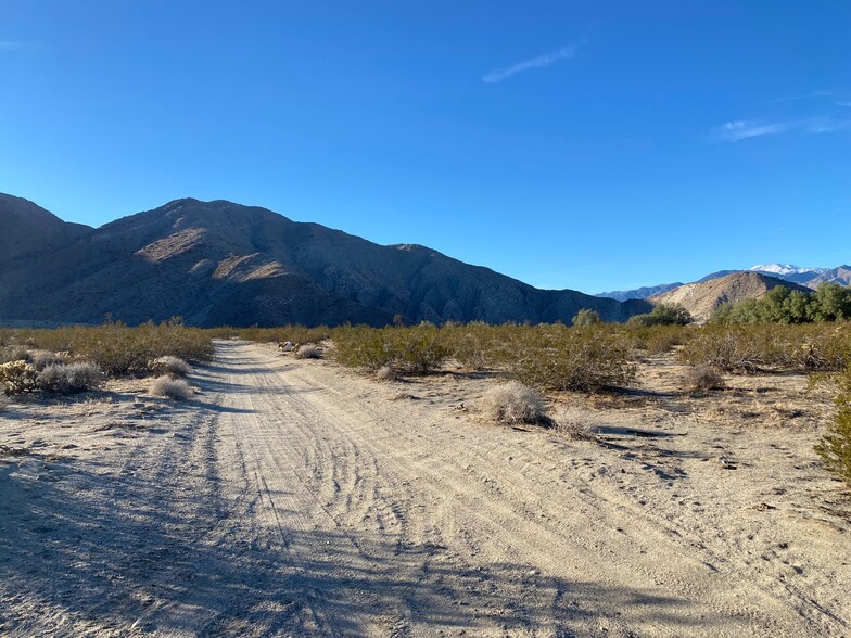 Stage Stop Road and Parkmead Drive, Palm Springs, CA for sale - Building Photo - Image 3 of 5