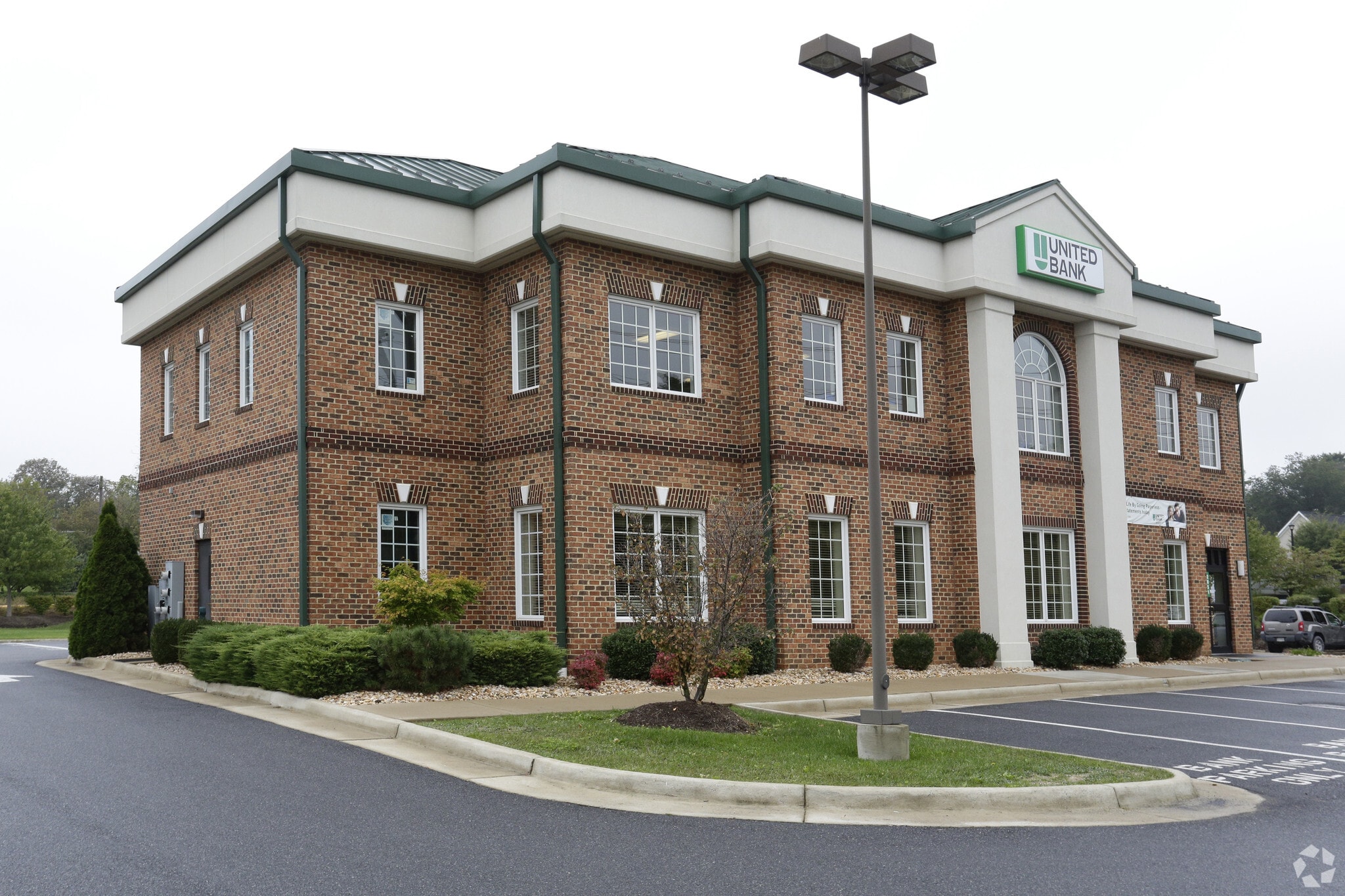 2051 Northwestern Pike, Winchester, VA for lease Primary Photo- Image 1 of 15