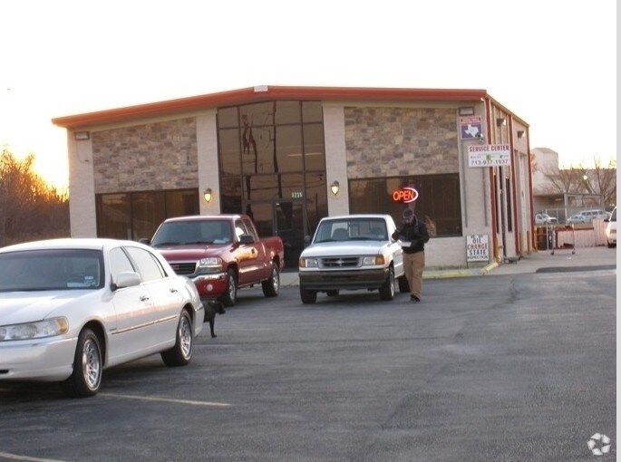 8235 Jones Rd, Houston, TX for sale Primary Photo- Image 1 of 21