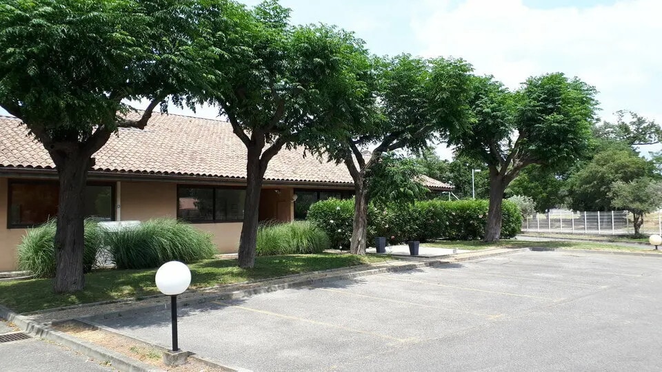 Office in Le Pontet for sale Building Photo- Image 1 of 12