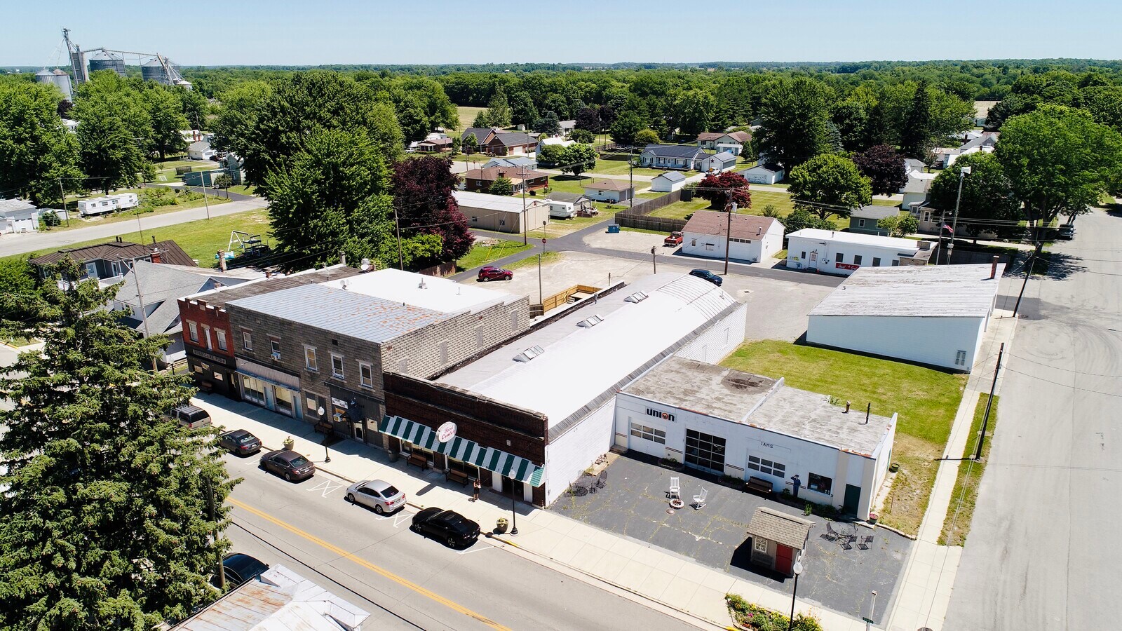 102 N Main St, Mount Blanchard, OH 45867