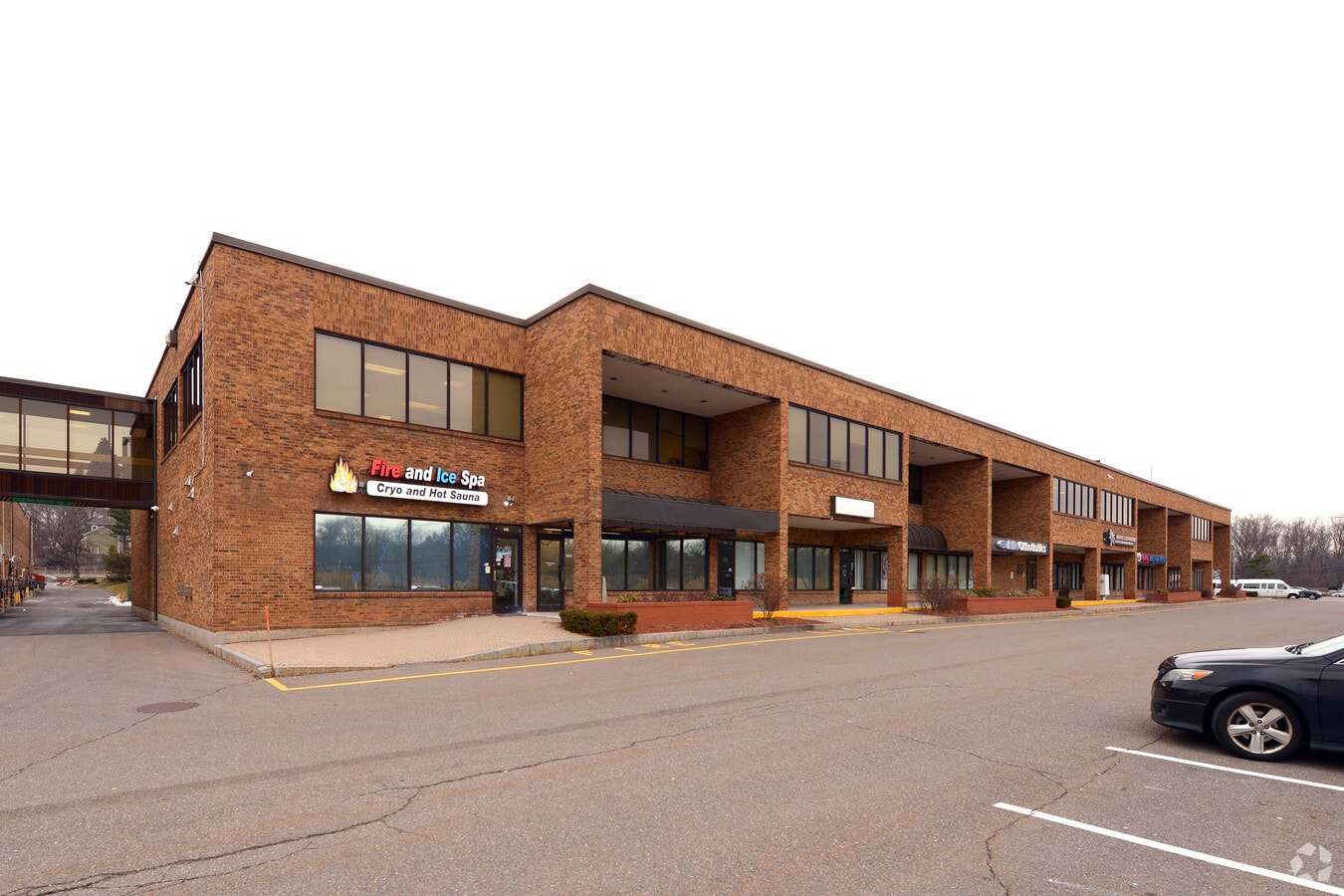 95 Eastern Ave, Dedham, MA 02026