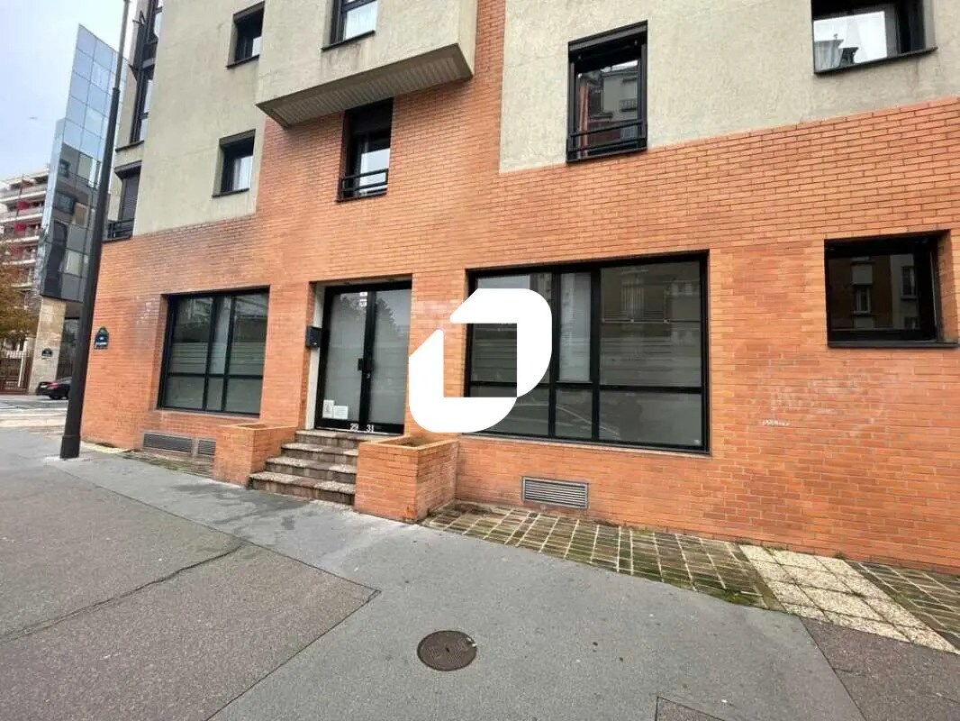 Office in Paris for sale Building Photo- Image 1 of 9